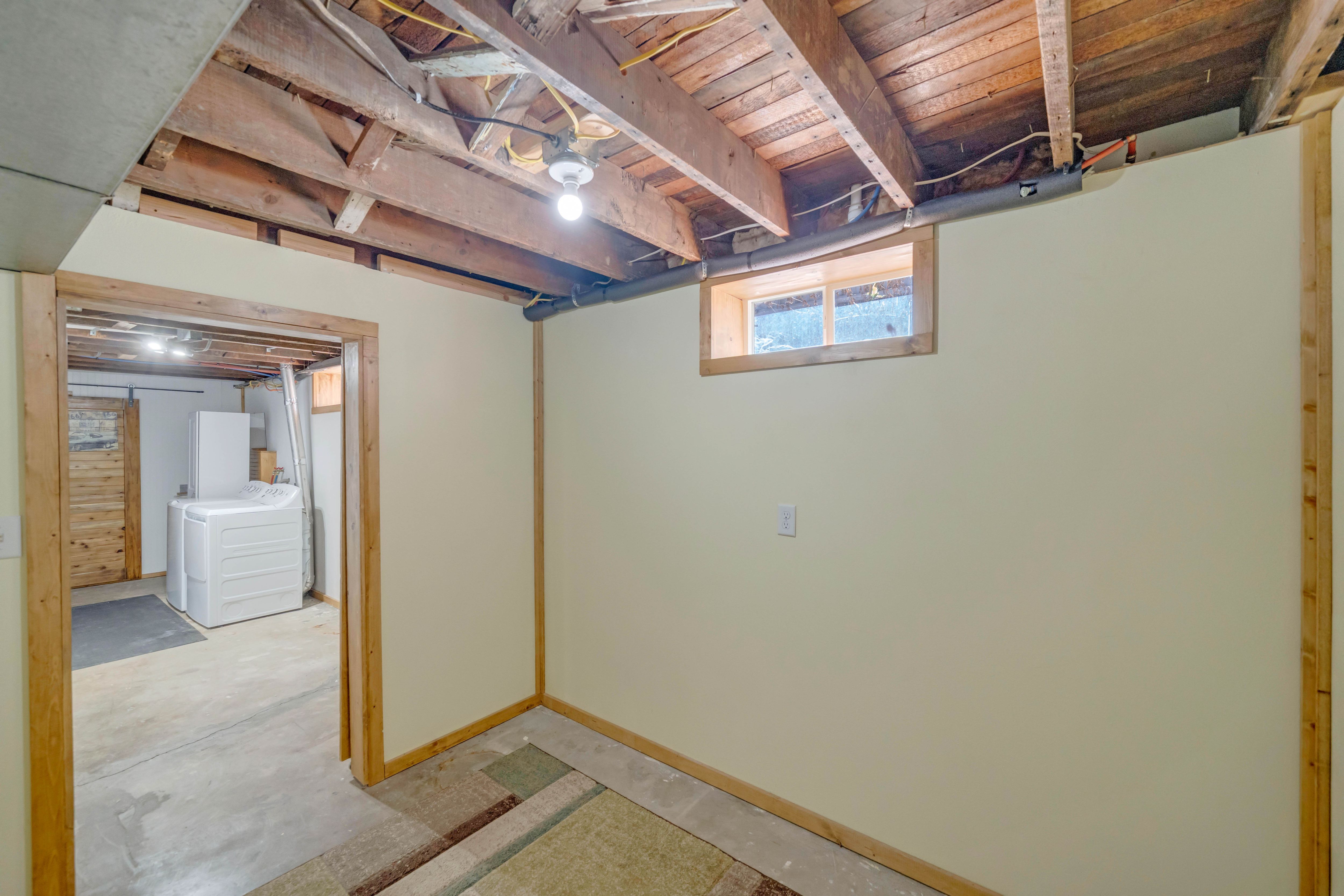 Listing Photo: 320 Burlington Ave, Martensdale, IA 50160 (21 of 34)